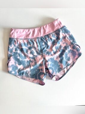 Athleta Girl shorts large 12 pink blue pattern 3" lined pocket run the world